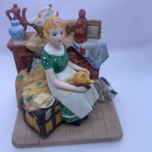 1986 Norman Rockwell “Dreams in the Antique Shop” Figurine